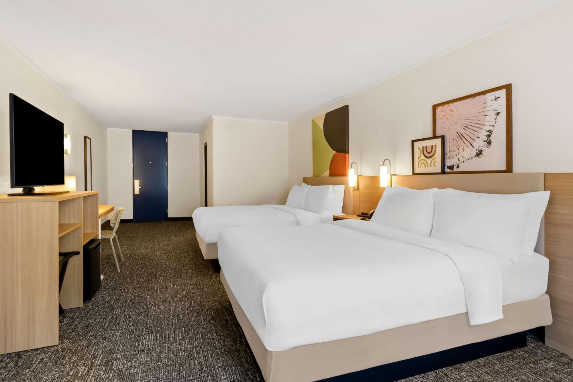 Spark By Hilton Roanoke North